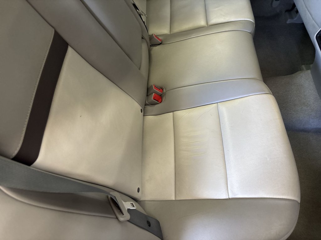 2014 Toyota Camry XLE in Saint John, New Brunswick - 40 - w1024h768px