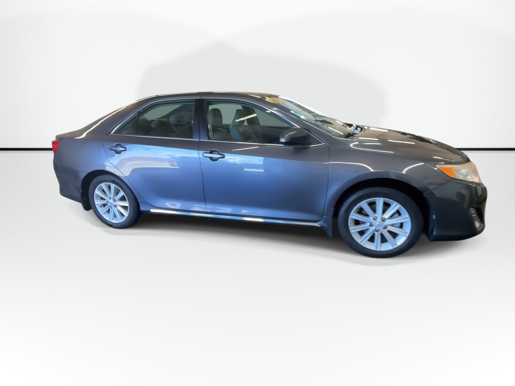 2014 Toyota Camry XLE in Saint John, New Brunswick - 9 - w1024h768px