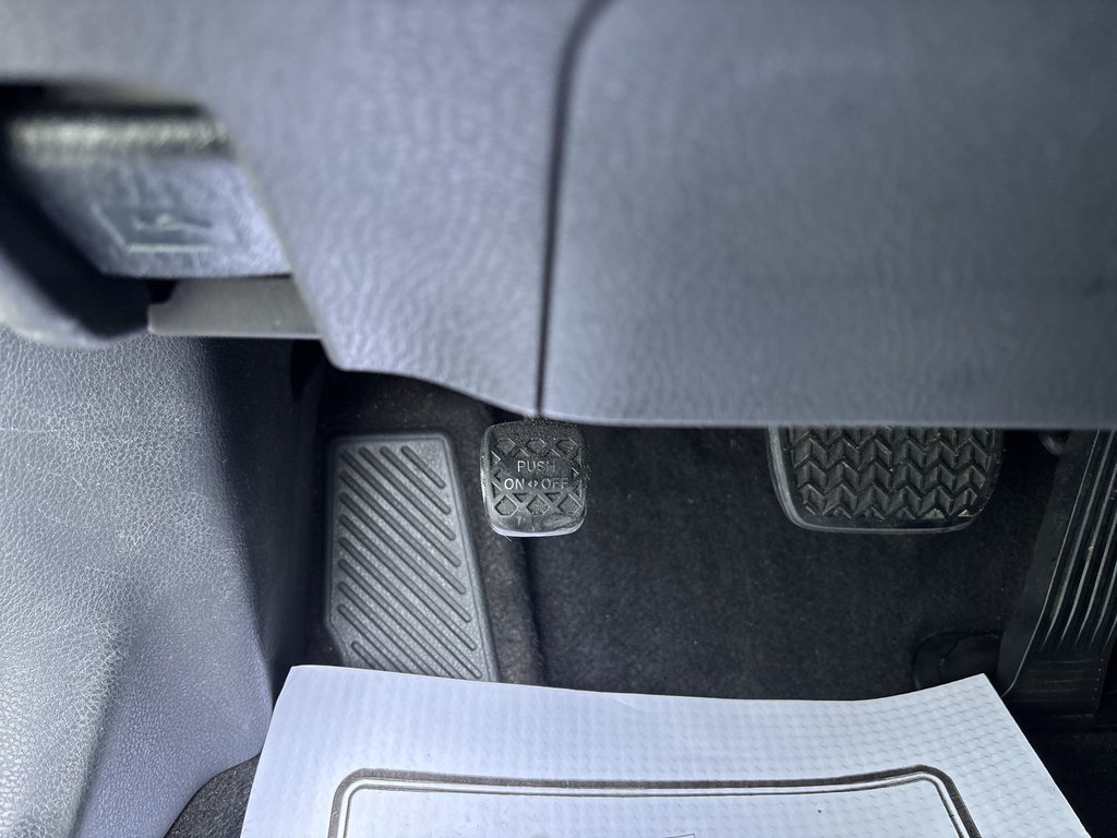 2019 Toyota Camry in Antigonish, Nova Scotia - 30 - w1024h768px