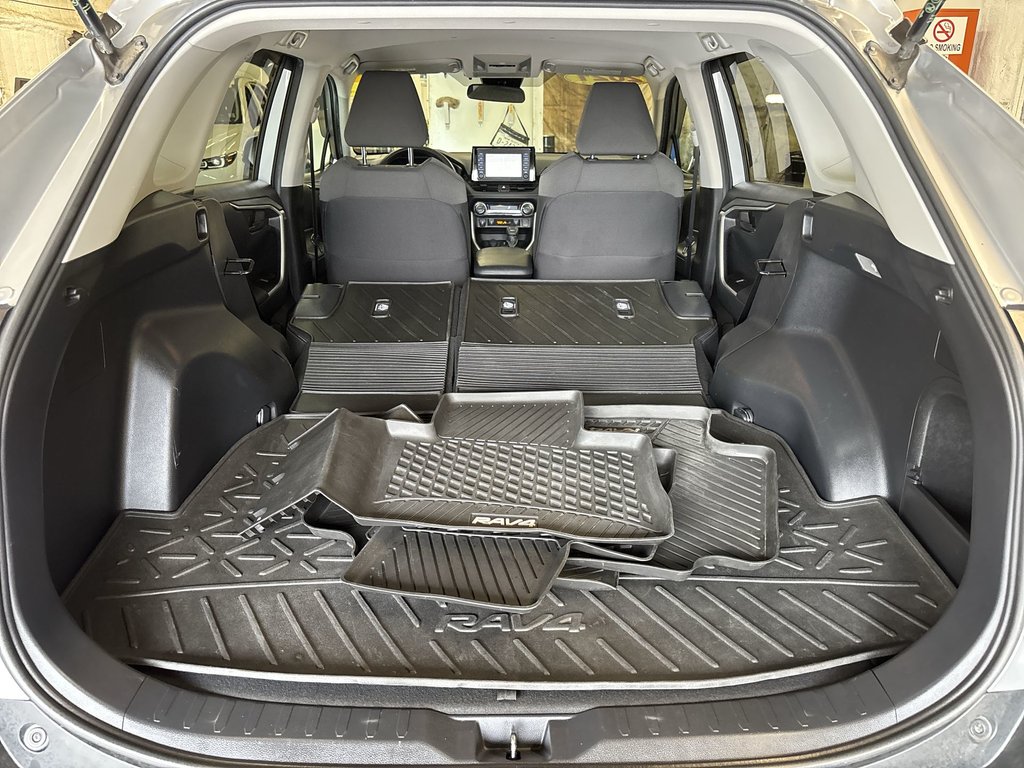2021 Toyota RAV4 Hybrid LE in Saint John, New Brunswick - 37 - w1024h768px