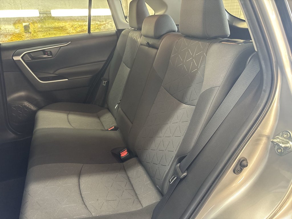 2021 Toyota RAV4 Hybrid LE in Saint John, New Brunswick - 32 - w1024h768px