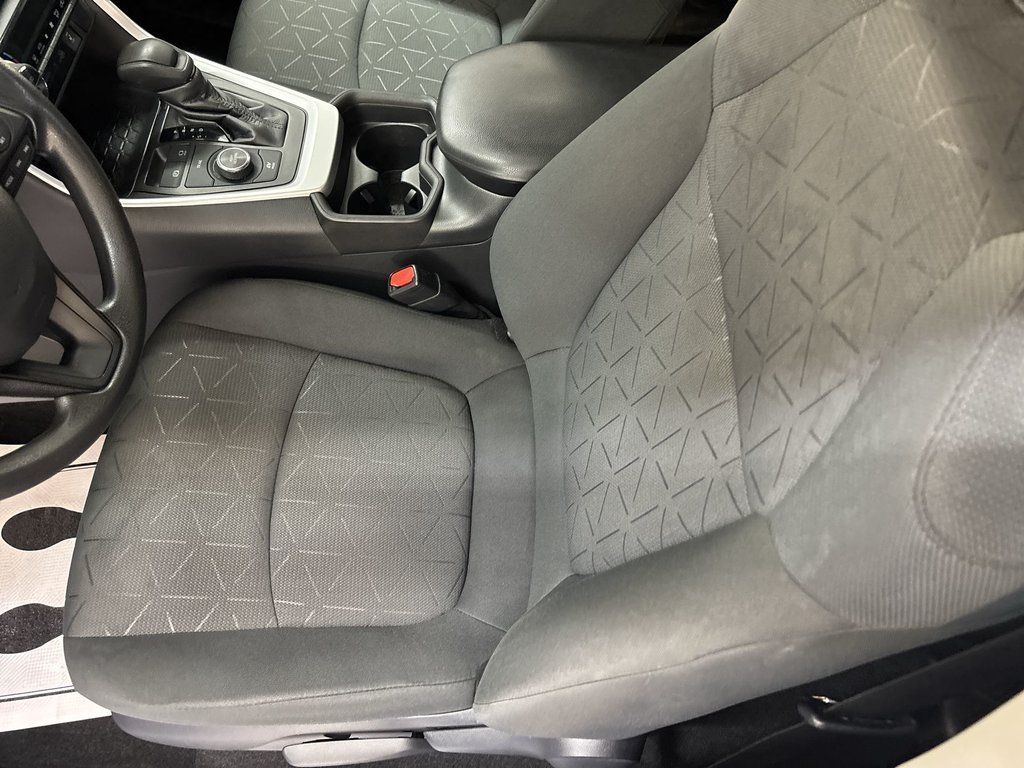 2021 Toyota RAV4 Hybrid LE in Saint John, New Brunswick - 12 - w1024h768px