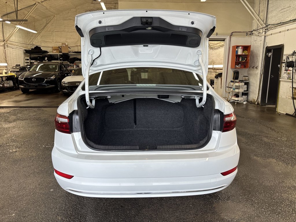2020 Volkswagen Jetta Highline | CAM | USB | BLINDSPOT | HEATED SEATS in Saint John, New Brunswick - 36 - w1024h768px