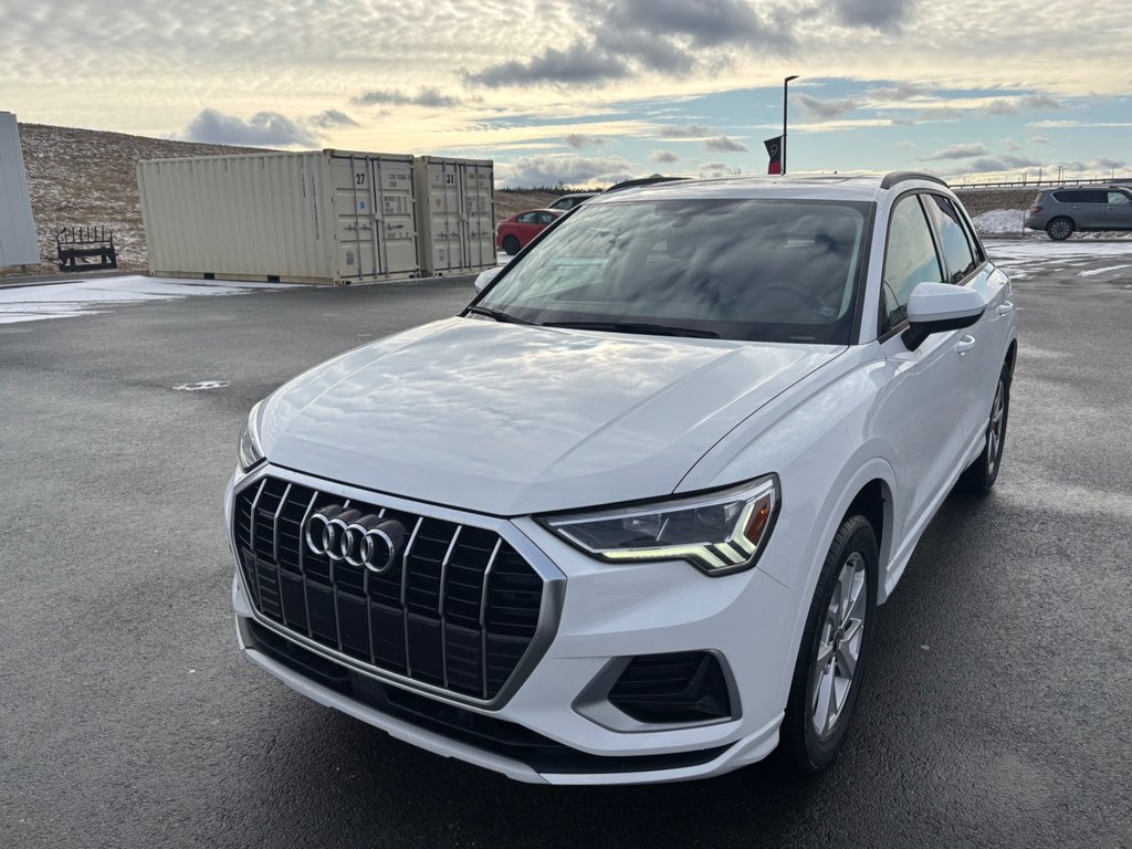 2022 Audi Q3 Komfort | Leather | Roof | Cam | Warranty to 2025 in Saint John, New Brunswick - 3 - w1024h768px