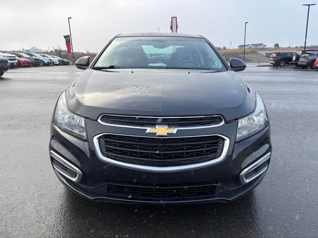 Chevrolet Cruze 1LT | SunRoof | Cam | USB | Bluetooth | Keyless 2016 à Saint John, Nouveau-Brunswick - 2 - w1024h768px