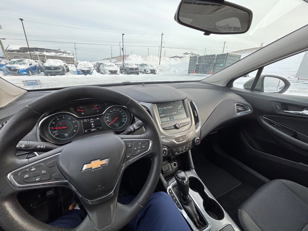 2018 Chevrolet Cruze LT | Cam | USB | Bluetooth | Keyless in Saint John, New Brunswick - 43 - w1024h768px