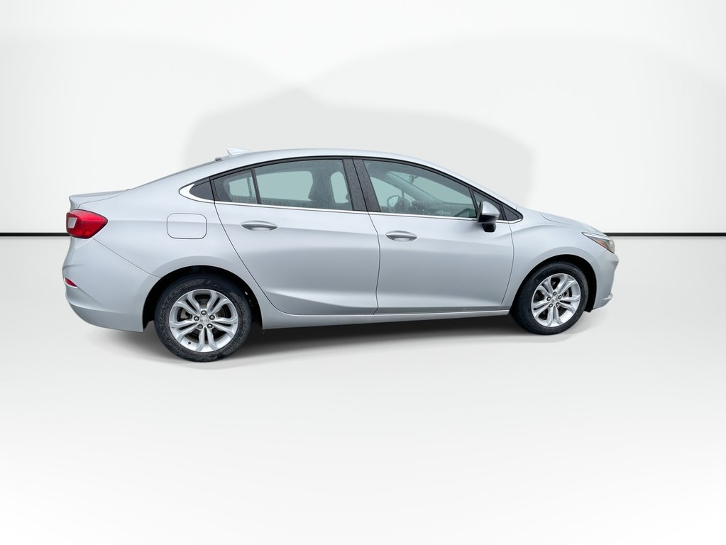 2019 Chevrolet CRUZE 1LT | Htd Seats | Backup Cam | USB in Saint John, New Brunswick - 4 - w1024h768px