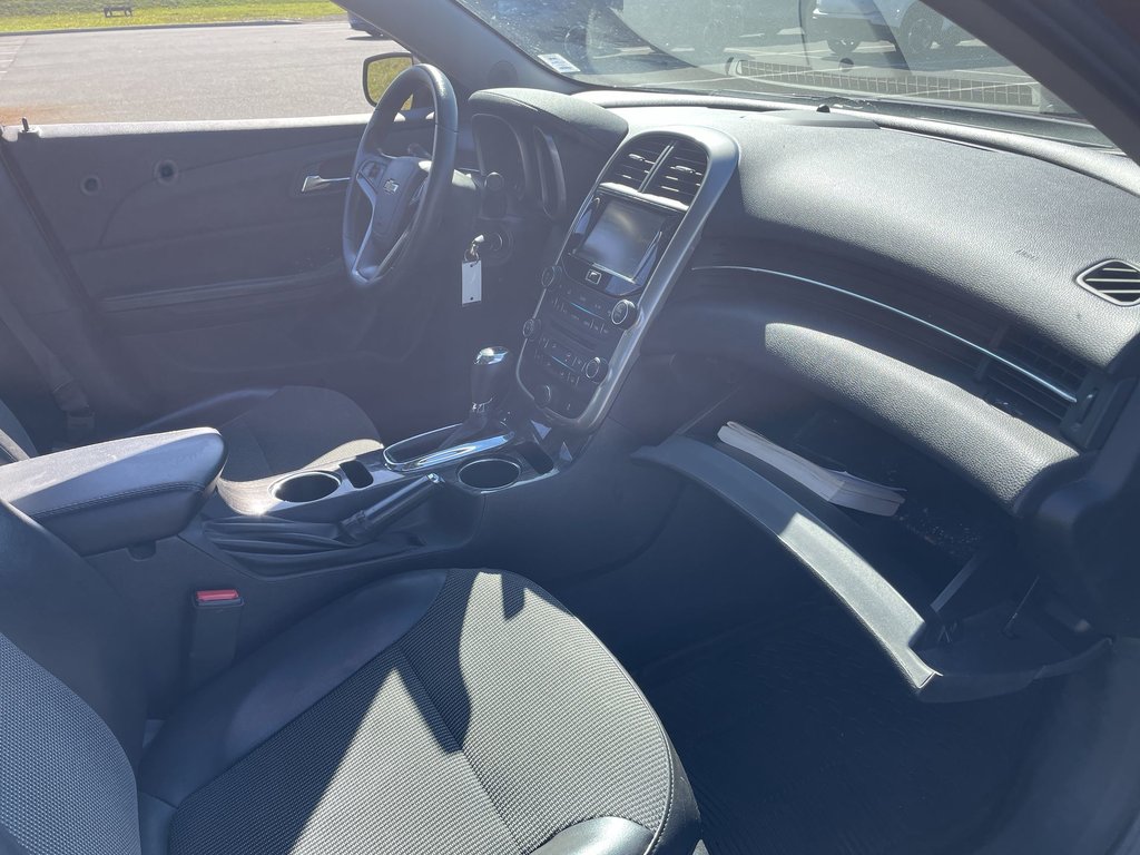 2016 Chevrolet MALIBU LIMITED BASE | usb | cam | bluetooth | keyless entry in Saint John, New Brunswick - 49 - w1024h768px