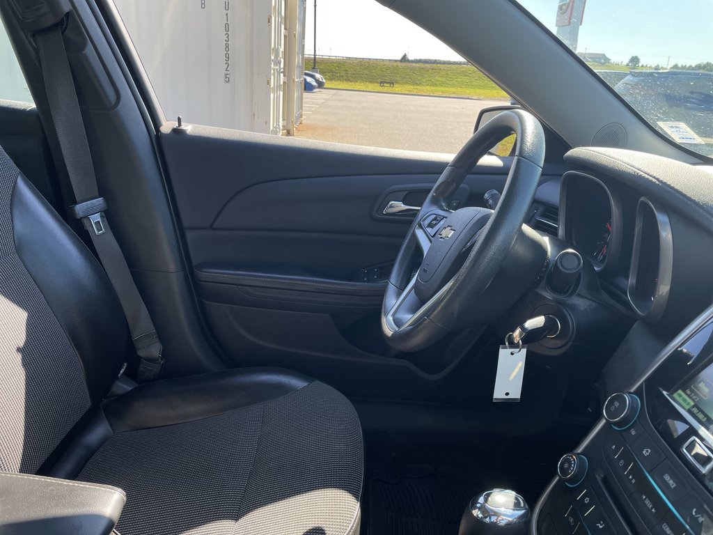 2016 Chevrolet MALIBU LIMITED BASE | usb | cam | bluetooth | keyless entry in Saint John, New Brunswick - 15 - w1024h768px
