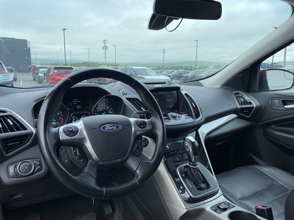 2013 Ford ESCAPE in Antigonish, Nova Scotia - 22 - w1024h768px