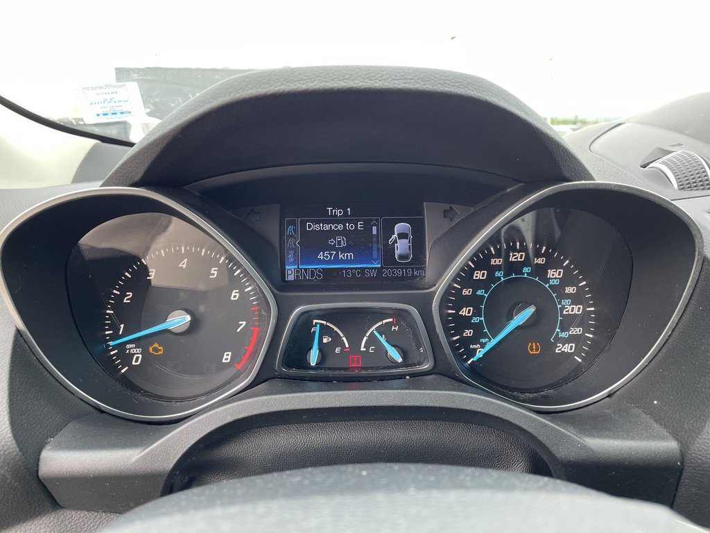 2013 Ford ESCAPE in Antigonish, Nova Scotia - 30 - w1024h768px