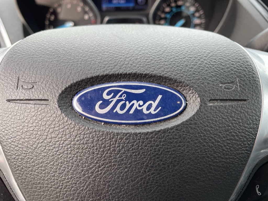 2013 Ford ESCAPE in Antigonish, Nova Scotia - 25 - w1024h768px