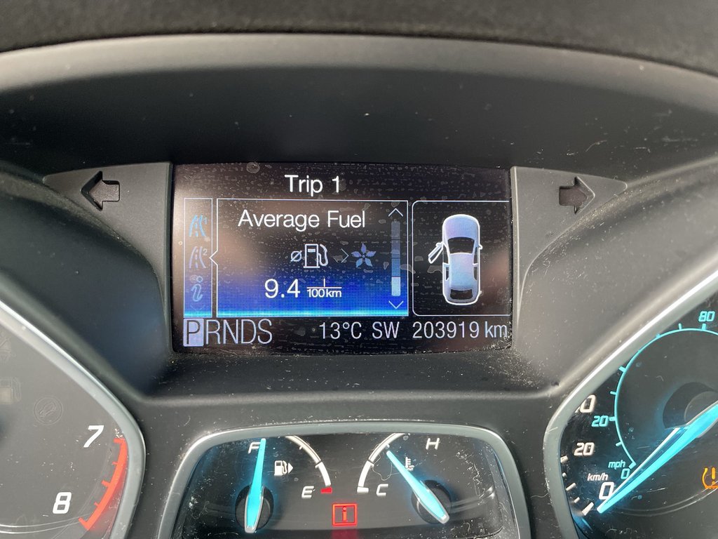2013 Ford ESCAPE in Antigonish, Nova Scotia - 37 - w1024h768px