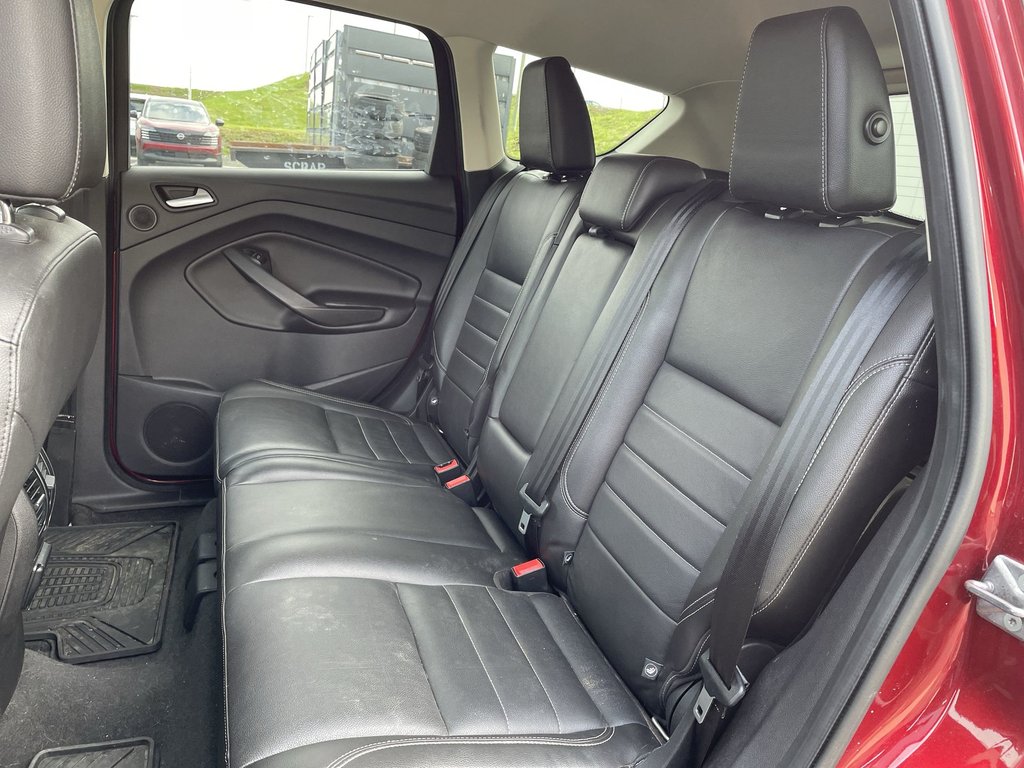 2013 Ford ESCAPE in Antigonish, Nova Scotia - 38 - w1024h768px
