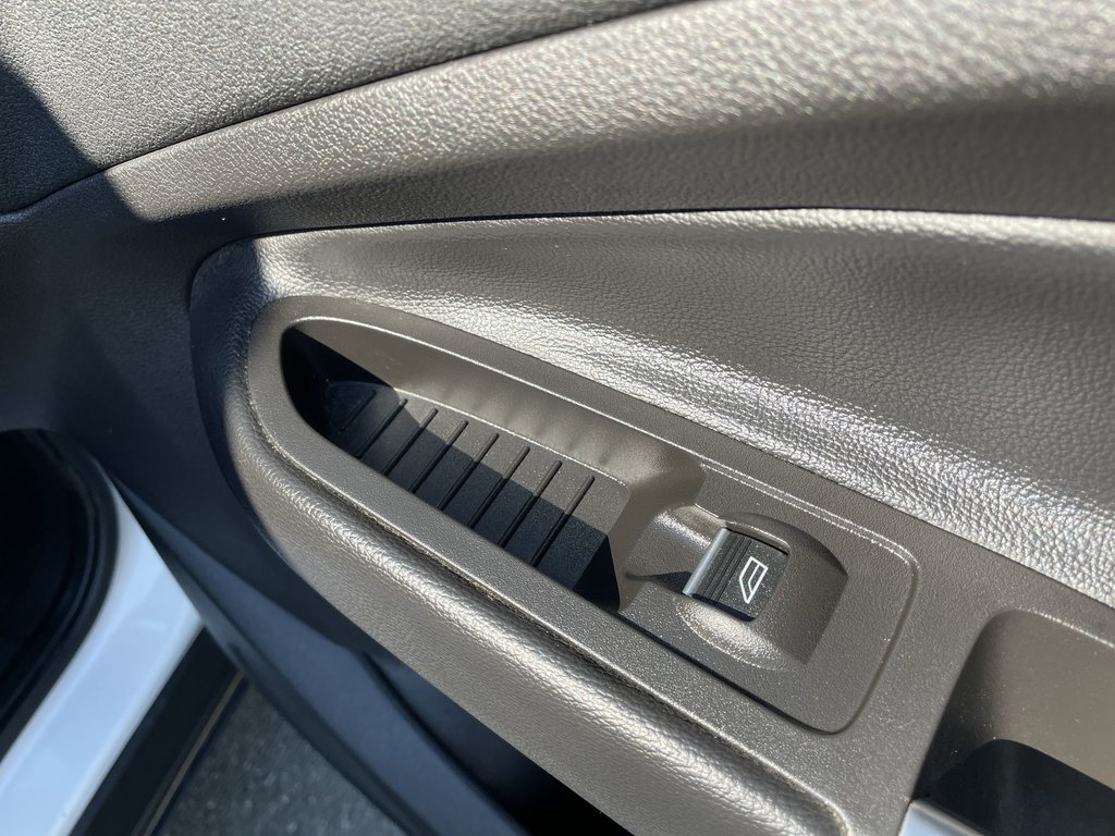 Ford ESCAPE SE | Htd Seats | Keyless | USB 2018 à Saint John, Nouveau-Brunswick - 52 - w1024h768px