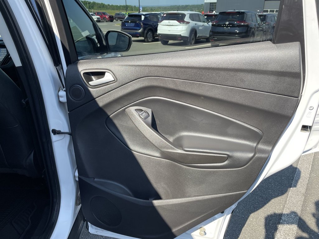 Ford ESCAPE SE | Htd Seats | Keyless | USB 2018 à Saint John, Nouveau-Brunswick - 47 - w1024h768px