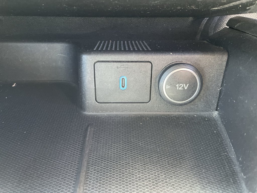 2020 Ford ESCAPE SEL | Backup Cam | USB | Pwr window in Saint John, New Brunswick - 51 - w1024h768px