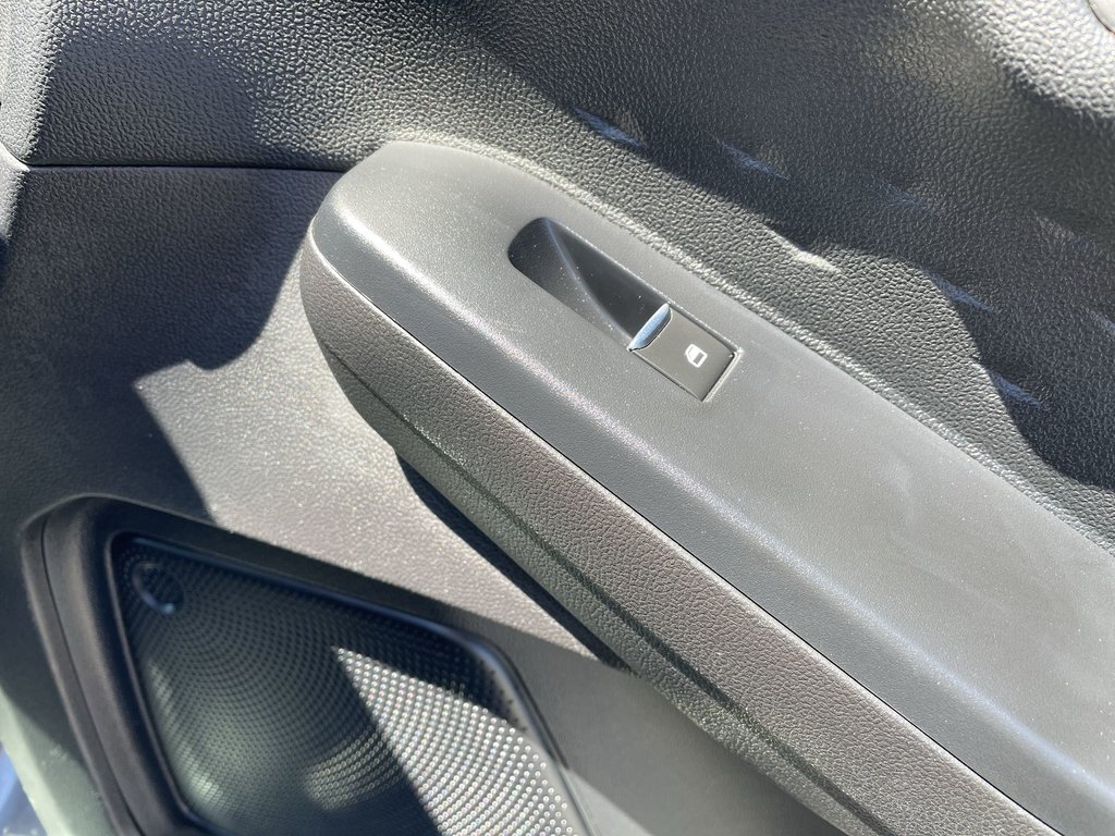 2020 Ford ESCAPE SEL | Backup Cam | USB | Pwr window in Saint John, New Brunswick - 52 - w1024h768px