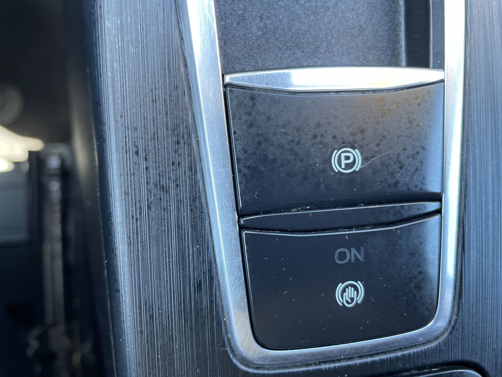 2020 Ford ESCAPE SEL | Backup Cam | USB | Pwr window in Saint John, New Brunswick - 36 - w1024h768px