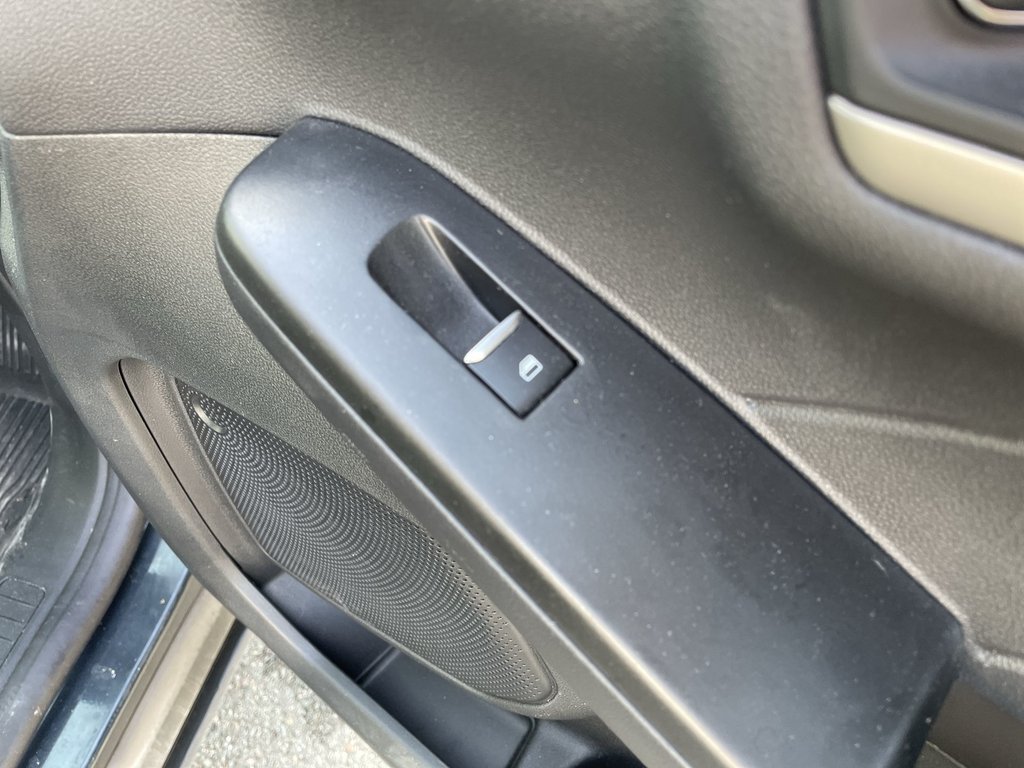 2022 Ford Escape SEL | CAM | LEATHER | USB | WARRANTY TO 2027 in Saint John, New Brunswick - 52 - w1024h768px
