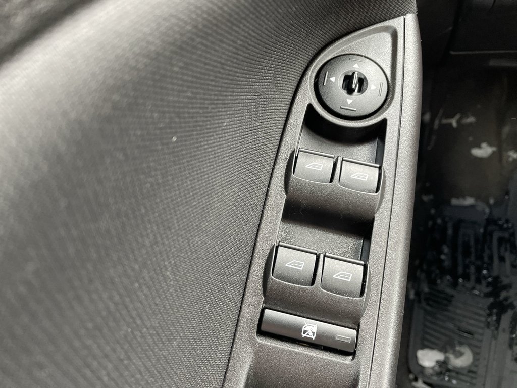 2018 Ford FOCUS SE| backup camera | keyless entry | power windows in Saint John, New Brunswick - 21 - w1024h768px