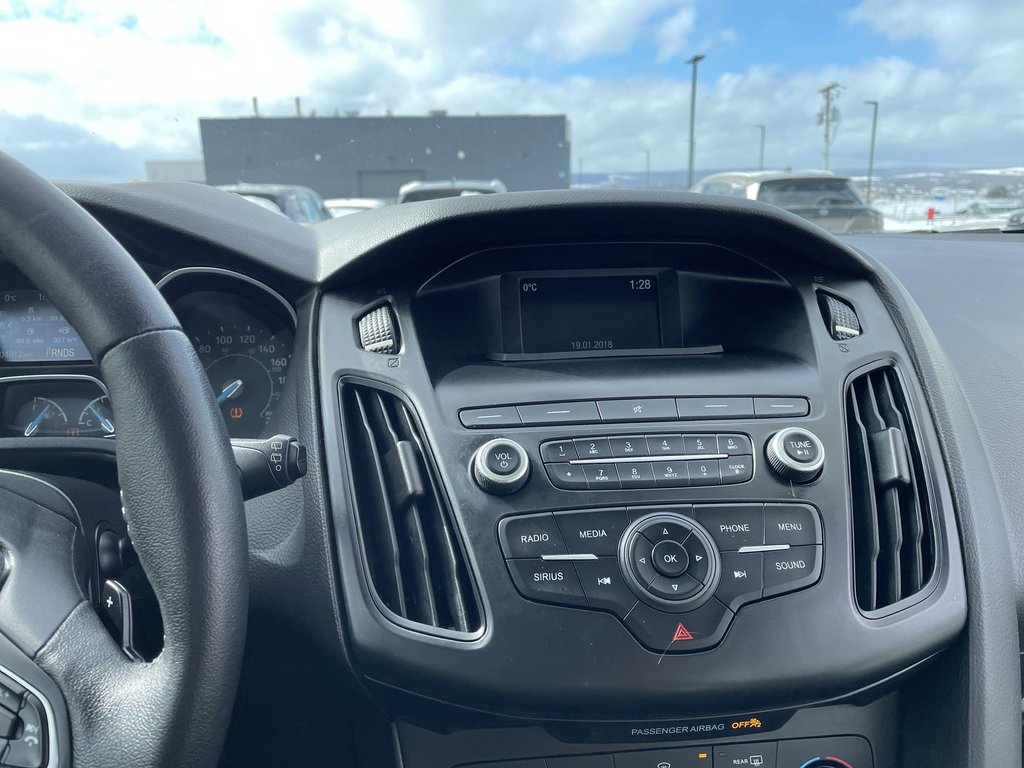 2018 Ford FOCUS SE| backup camera | keyless entry | power windows in Saint John, New Brunswick - 11 - w1024h768px