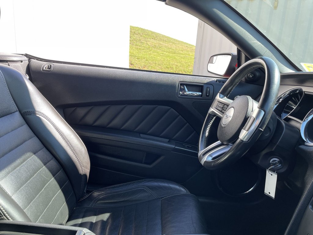2014 Ford MUSTANG BASE in Saint John, New Brunswick - 15 - w1024h768px