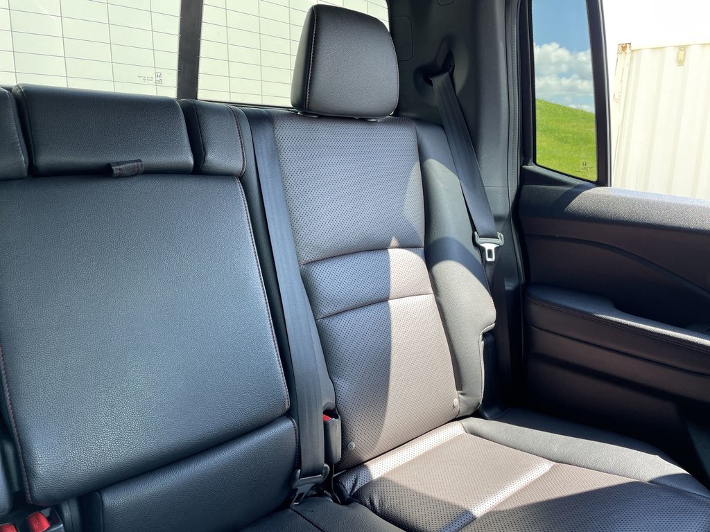 2018 Honda RIDGELINE BLACK EDITION | Leather | Heated | USB in Saint John, New Brunswick - 12 - w1024h768px