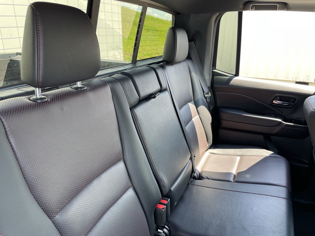 2018 Honda RIDGELINE BLACK EDITION | Leather | Heated | USB in Saint John, New Brunswick - 45 - w1024h768px