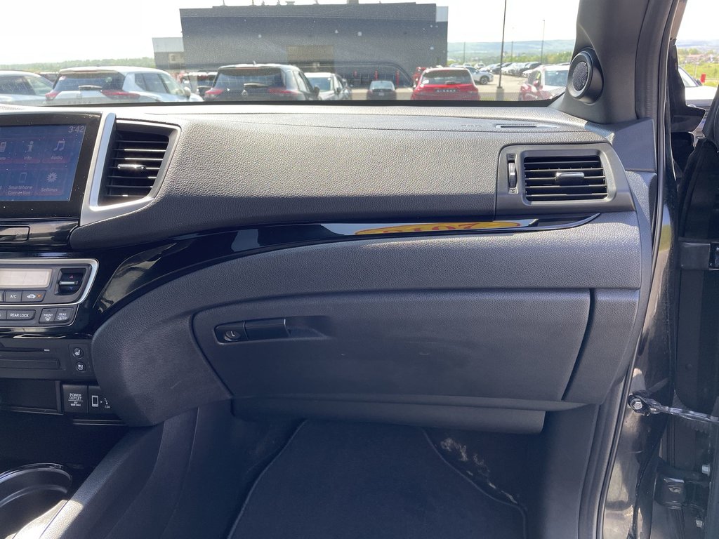 2018 Honda RIDGELINE BLACK EDITION | Leather | Heated | USB in Saint John, New Brunswick - 11 - w1024h768px