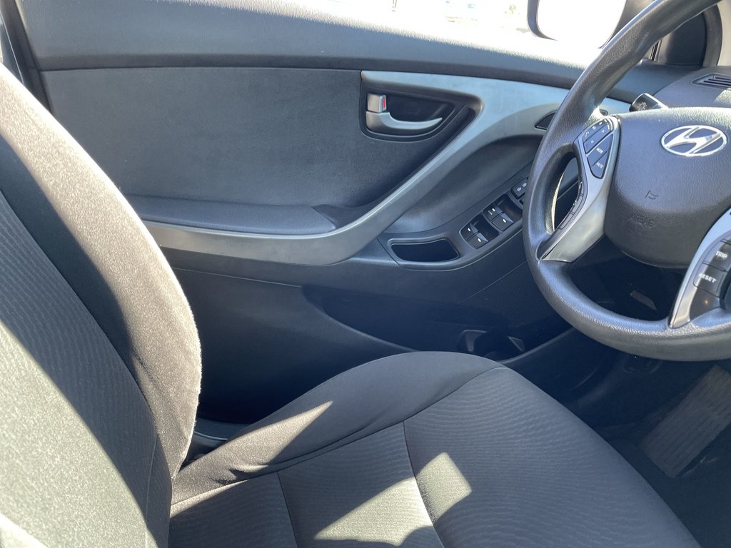 2016 Hyundai ELANTRA SE | Keyless Entry | USB | Power Windows in Saint John, New Brunswick - 15 - w1024h768px