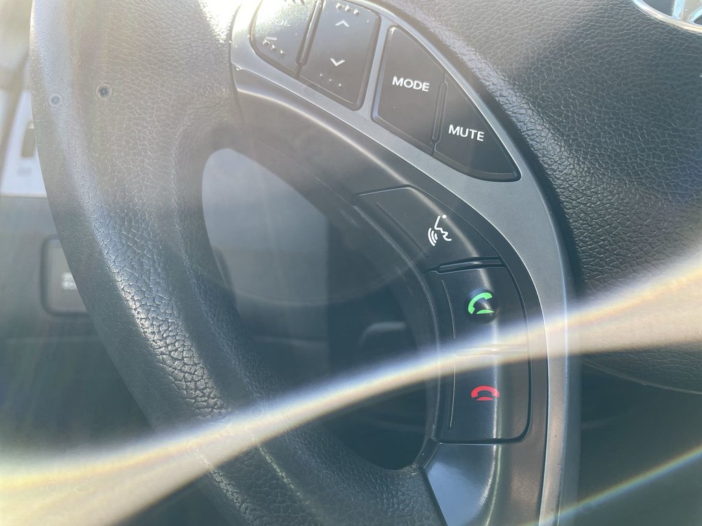 2016 Hyundai ELANTRA SE | Keyless Entry | USB | Power Windows in Saint John, New Brunswick - 26 - w1024h768px