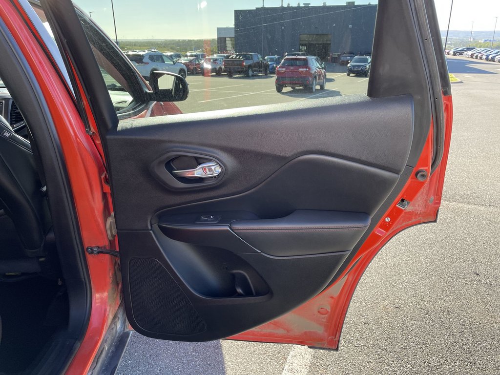 2021 Jeep CHEROKEE TRAILHA | LEATHER | HTD FRONT SEATS | REMOTE START in Saint John, New Brunswick - 47 - w1024h768px