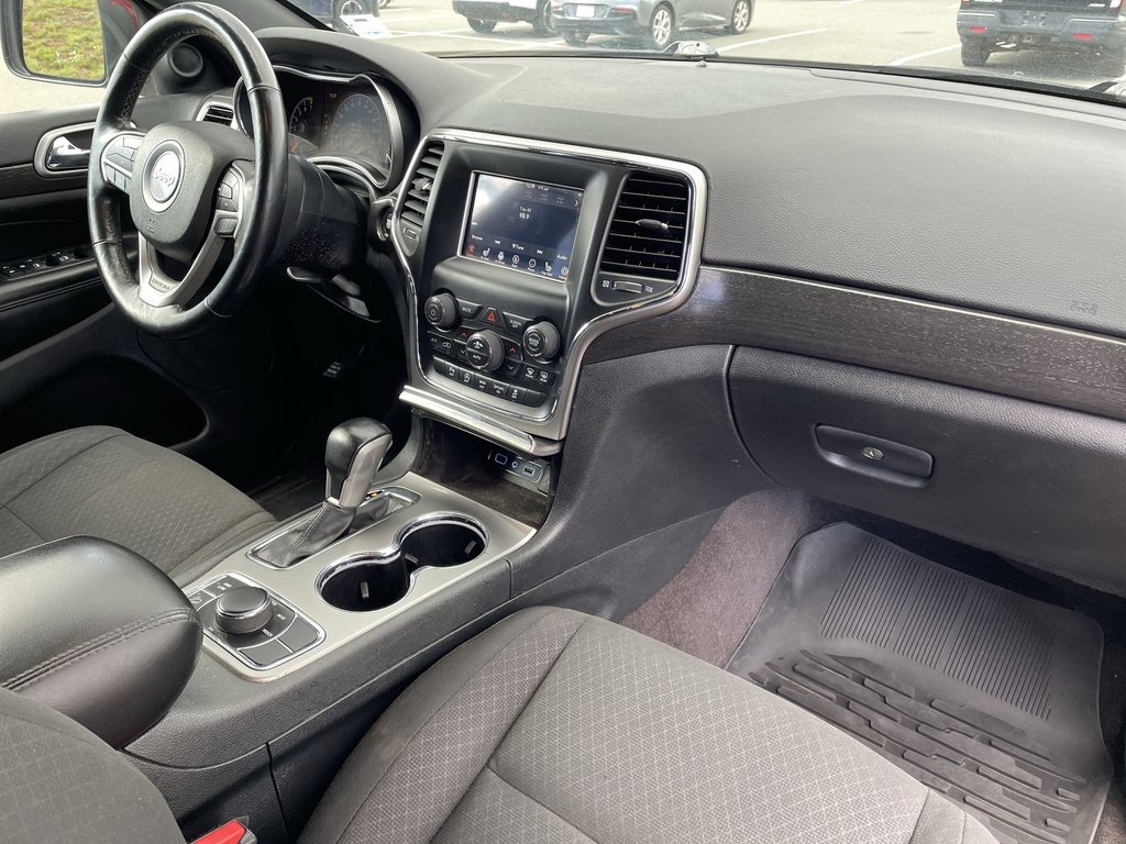 Jeep GRAND CHEROKEE LAREDO | USB | CAM | NAV 2018 à Saint John, Nouveau-Brunswick - 10 - w1024h768px