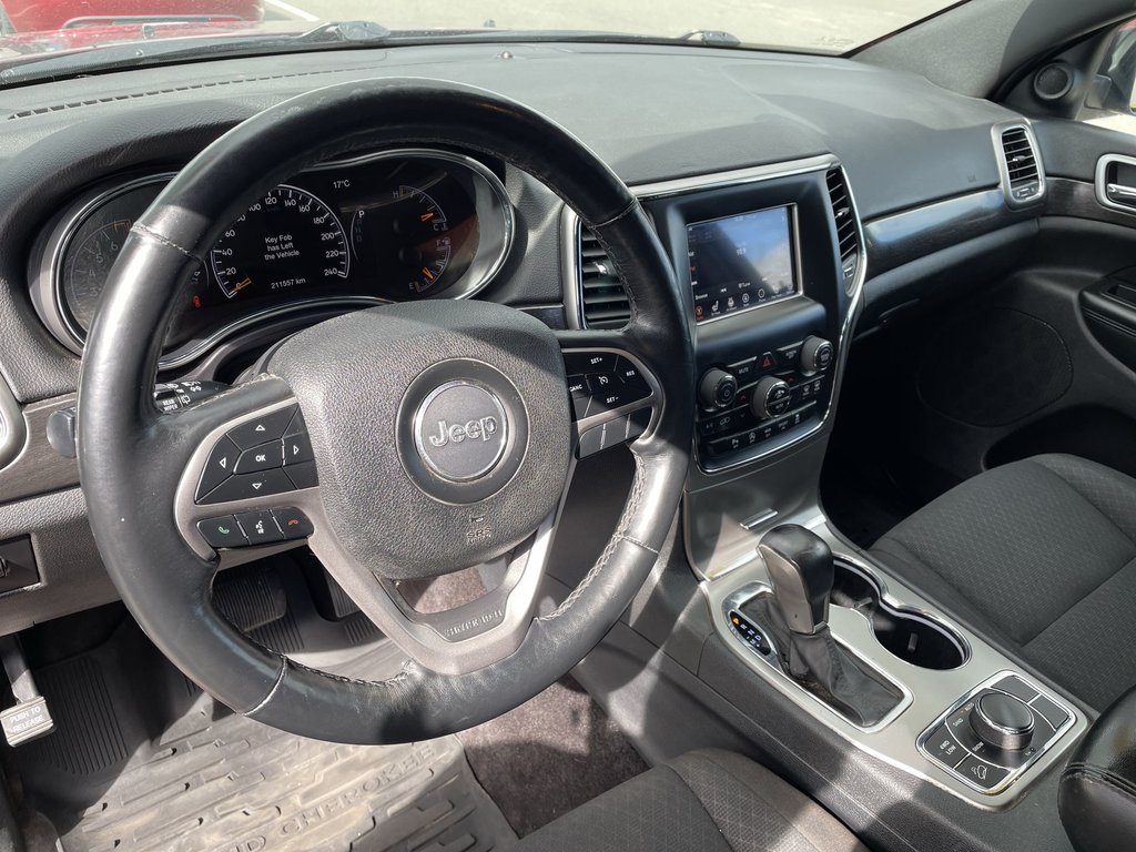 Jeep GRAND CHEROKEE LAREDO | USB | CAM | NAV 2018 à Saint John, Nouveau-Brunswick - 22 - w1024h768px
