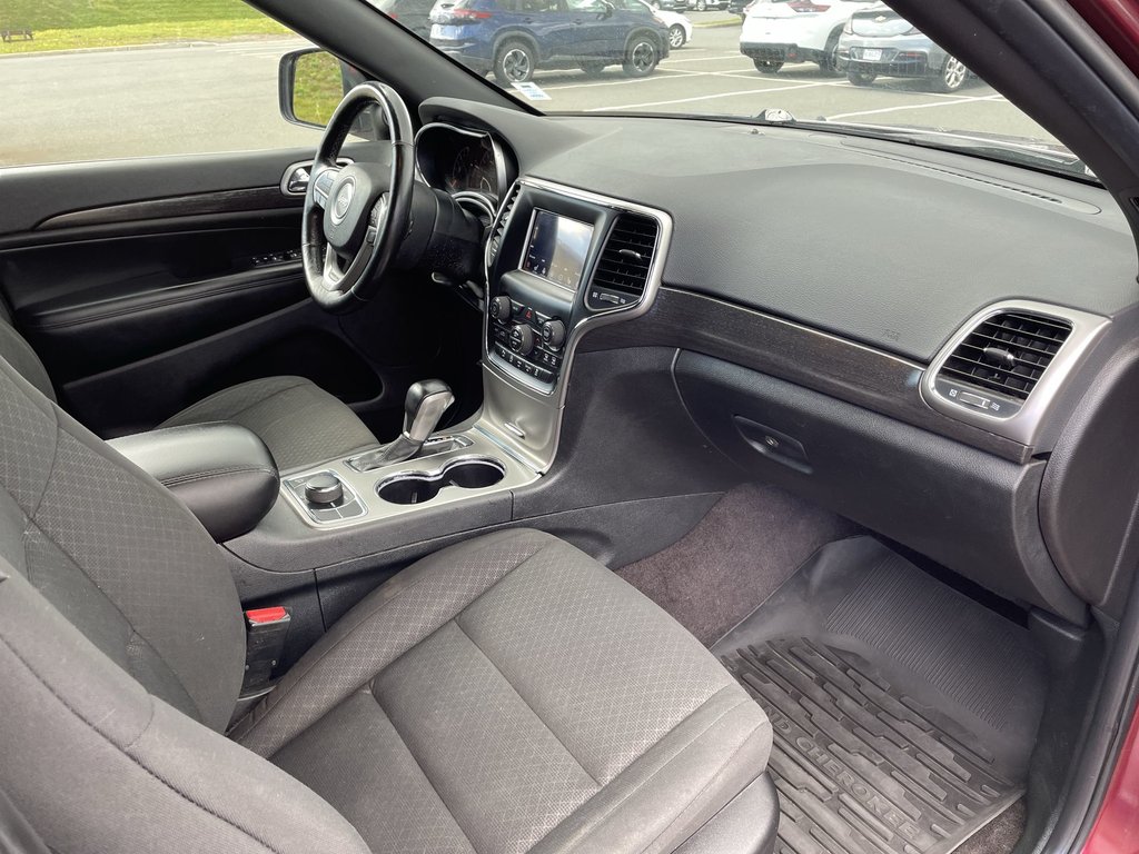 Jeep GRAND CHEROKEE LAREDO | USB | CAM | NAV 2018 à Saint John, Nouveau-Brunswick - 50 - w1024h768px