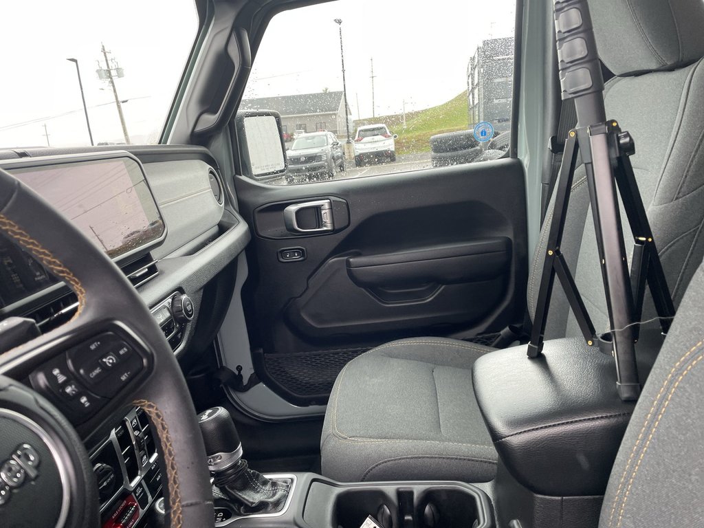 2024 Jeep WRANGLER 4XE WILLYS | Hybrid | Keyless | USB in Saint John, New Brunswick - 14 - w1024h768px