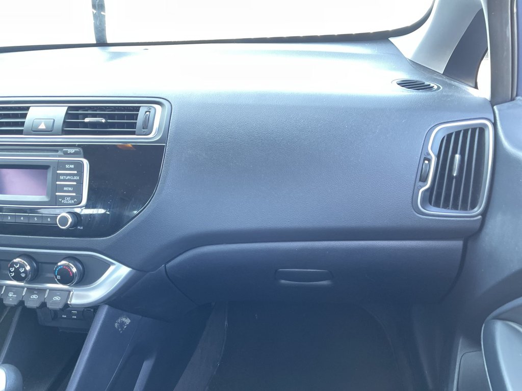2016 Kia RIO LX | USB | Keyless | Power Windows in Saint John, New Brunswick - 11 - w1024h768px