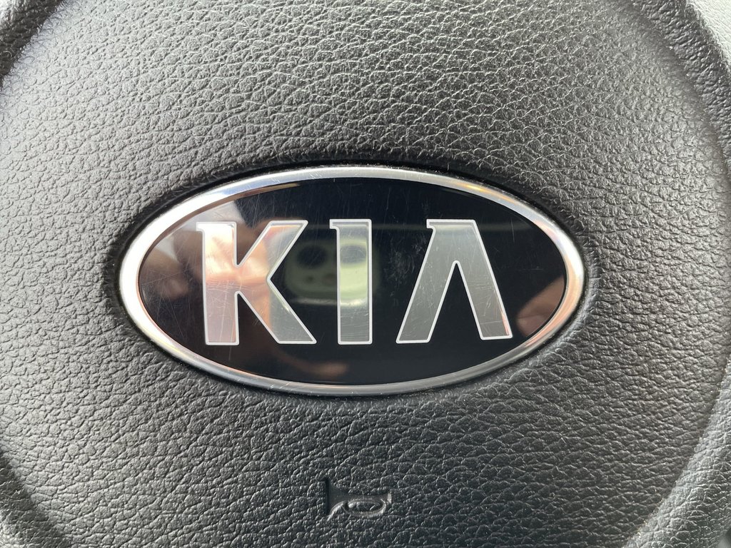 2020 Kia SOUL in Antigonish, Nova Scotia - 25 - w1024h768px