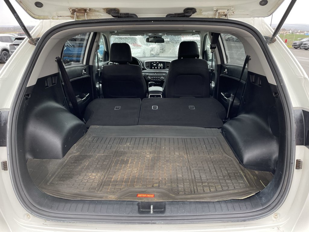 2022 Kia Sportage in Antigonish, Nova Scotia - 43 - w1024h768px