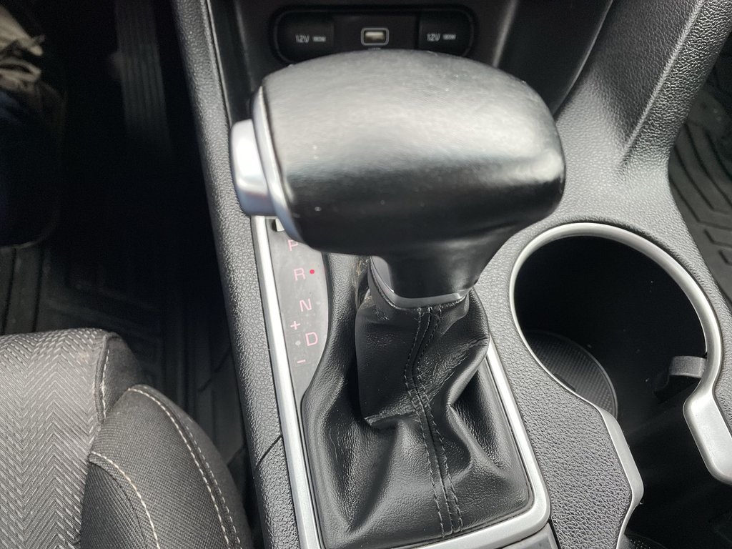 2022 Kia Sportage in Antigonish, Nova Scotia - 35 - w1024h768px