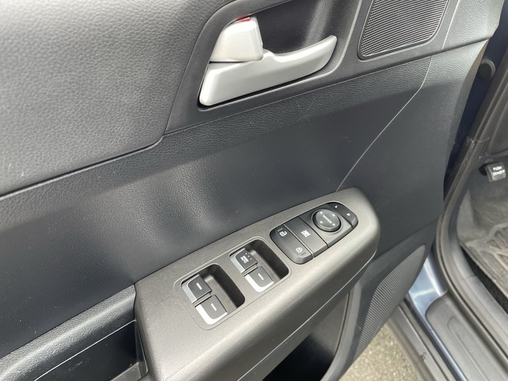 2022 Kia SPORTAGE LX | Htd Wheel | USB | Backup Camera in Saint John, New Brunswick - 21 - w1024h768px