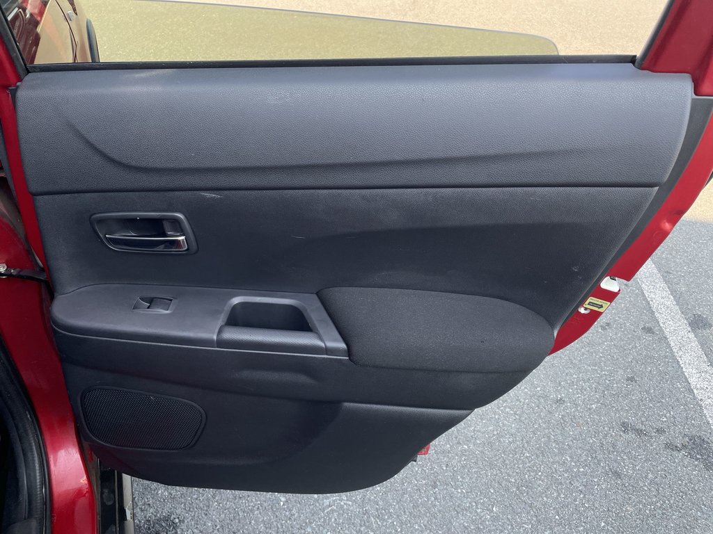 Mitsubishi RVR SE | Keyless | Heated Seats | Back up Cam 2016 à Saint John, Nouveau-Brunswick - 47 - w1024h768px