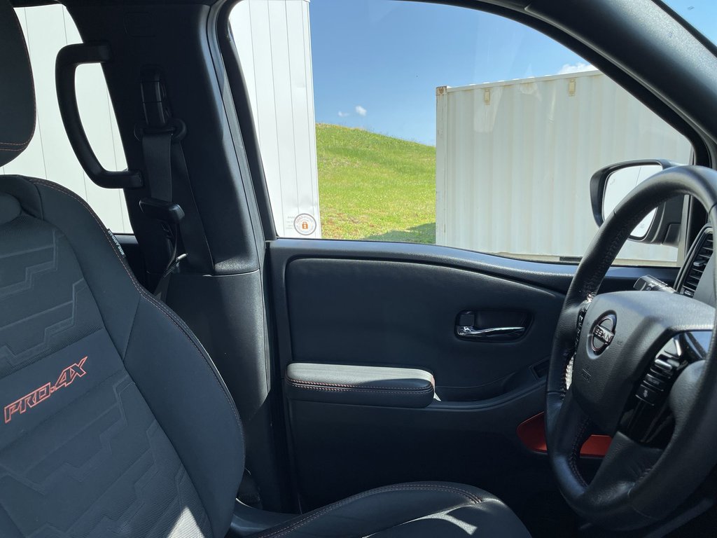 2022 Nissan FRONTIER PRO-4X | 360 Cam | Heated | Sunroof | Keyless in Saint John, New Brunswick - 15 - w1024h768px