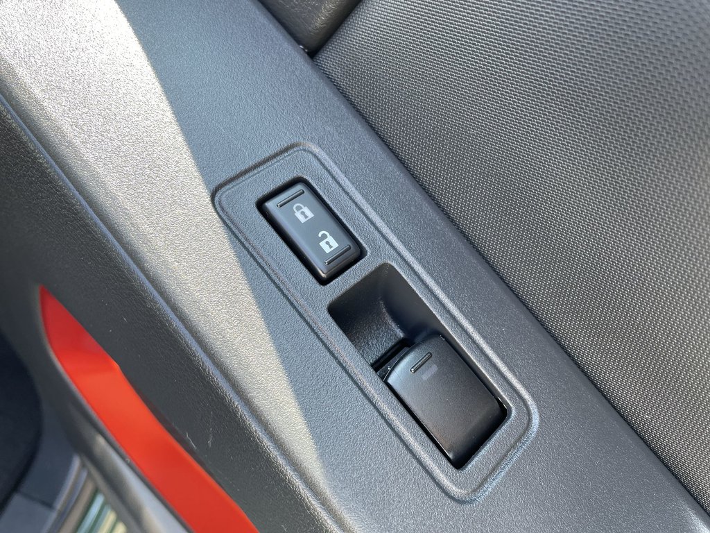 2022 Nissan FRONTIER PRO-4X | 360 Cam | Heated | Sunroof | Keyless in Saint John, New Brunswick - 52 - w1024h768px