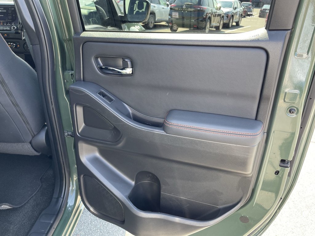 2022 Nissan FRONTIER PRO-4X | 360 Cam | Heated | Sunroof | Keyless in Saint John, New Brunswick - 47 - w1024h768px