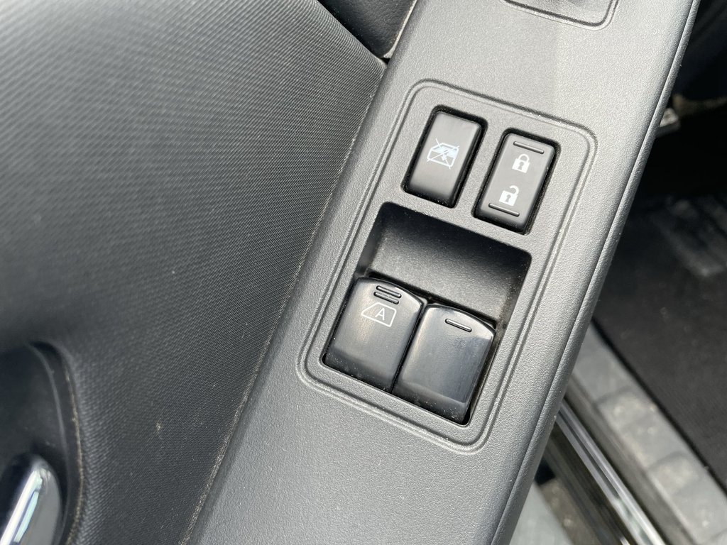 2022 Nissan FRONTIER in Antigonish, Nova Scotia - 21 - w1024h768px