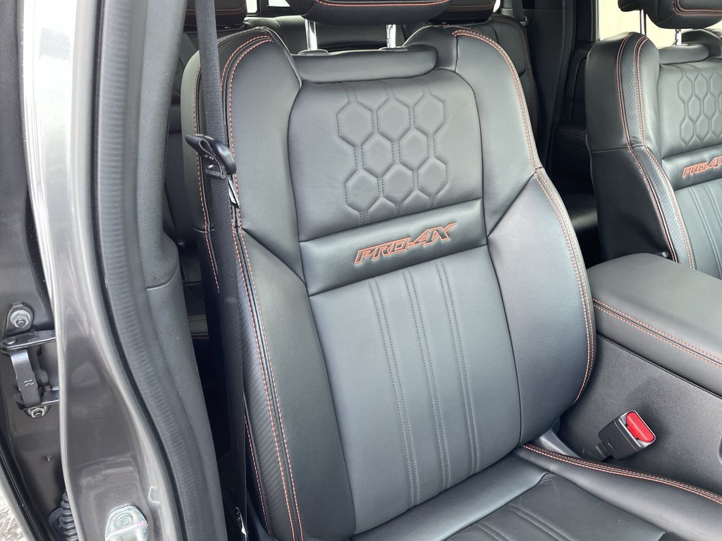 2024 Nissan FRONTIER PRO-4X | Leather | Cam | USB | Warranty to 2030 in Saint John, New Brunswick - 48 - w1024h768px