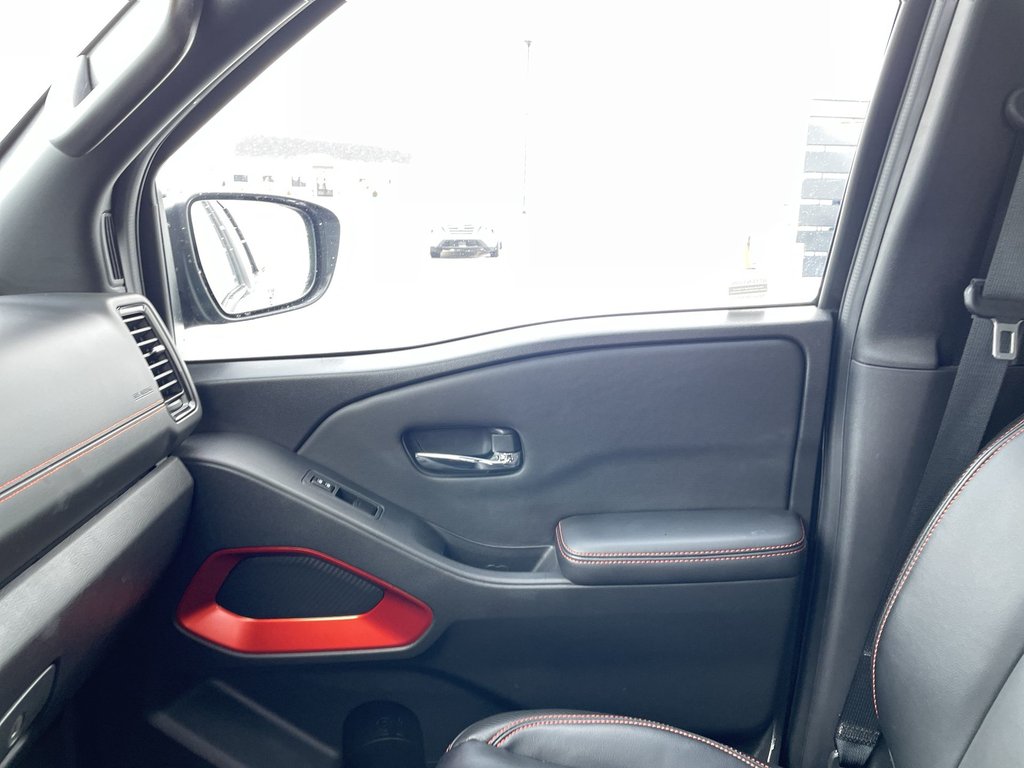2024 Nissan FRONTIER PRO-4X | Leather | Cam | USB | Warranty to 2030 in Saint John, New Brunswick - 15 - w1024h768px