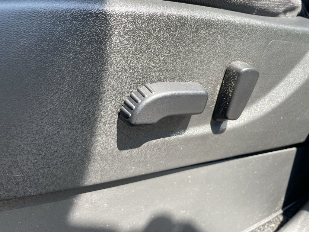 2024 Nissan FRONTIER in Antigonish, Nova Scotia - 20 - w1024h768px
